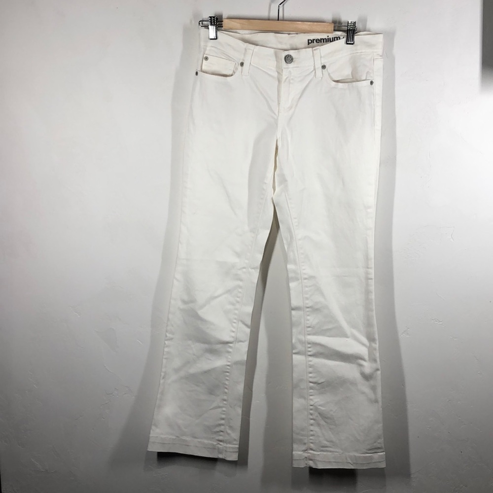 GAP long and lean white jeans size 4